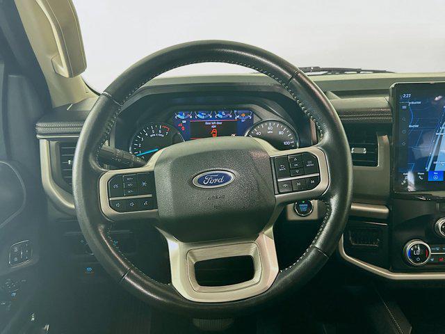 used 2024 Ford Expedition car, priced at $45,297