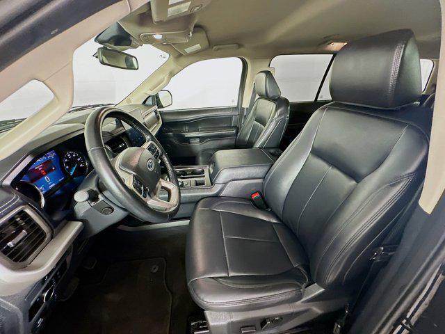used 2024 Ford Expedition car, priced at $45,297