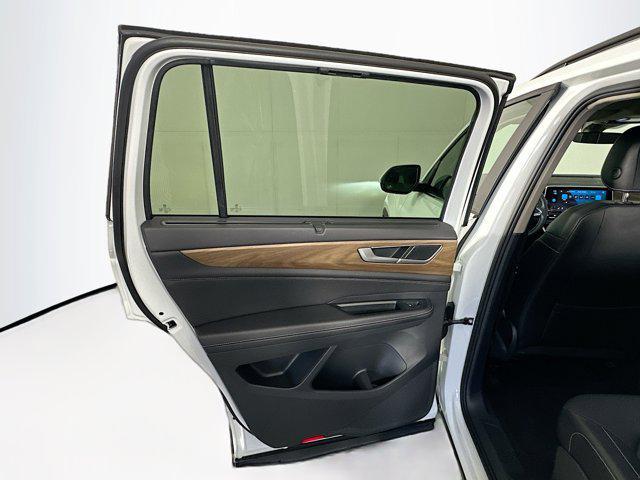 used 2025 Volkswagen Atlas car, priced at $32,987