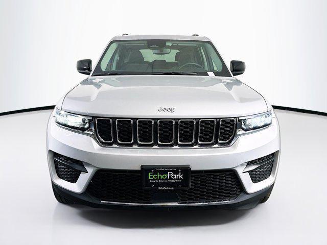 used 2024 Jeep Grand Cherokee car, priced at $24,897