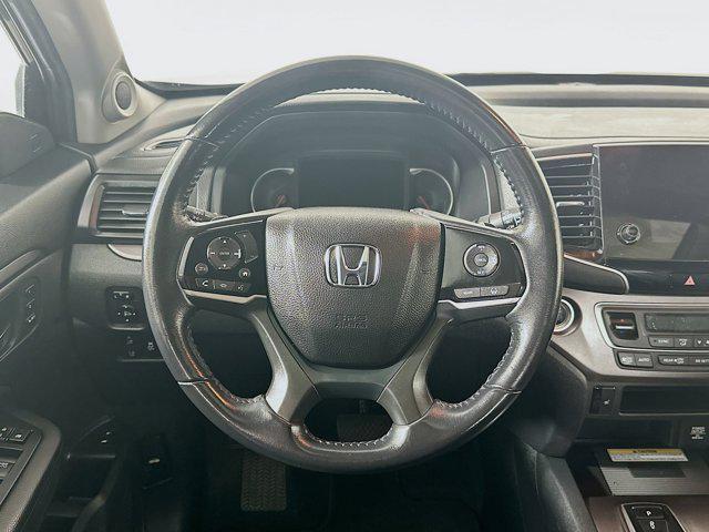 used 2021 Honda Pilot car, priced at $28,999