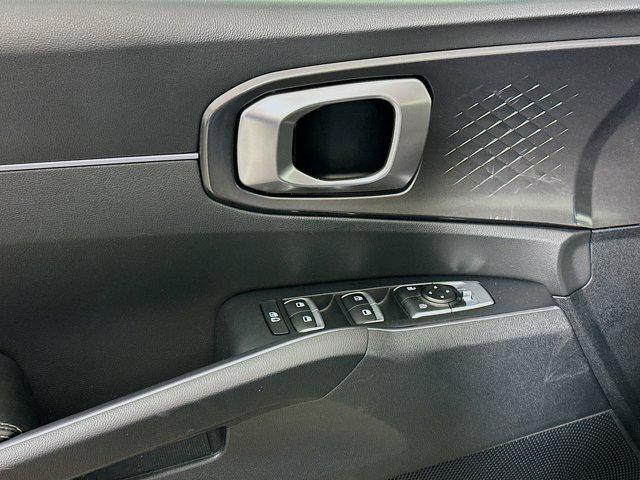 used 2023 Kia Sorento car, priced at $21,487