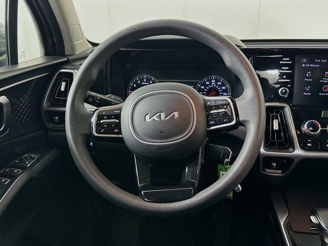 used 2023 Kia Sorento car, priced at $21,487