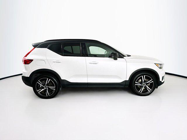 used 2019 Volvo XC40 car, priced at $21,499