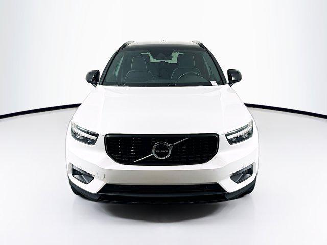 used 2019 Volvo XC40 car, priced at $21,499