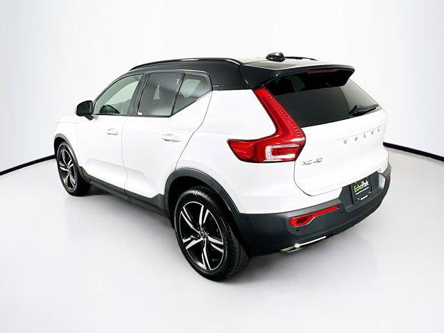 used 2019 Volvo XC40 car, priced at $21,499