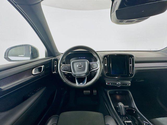 used 2019 Volvo XC40 car, priced at $21,499