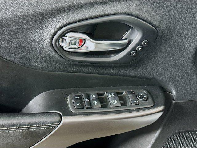 used 2019 Jeep Cherokee car, priced at $17,996