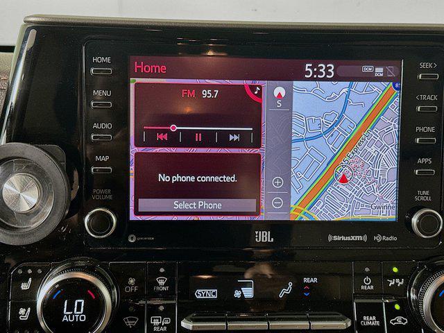 used 2020 Toyota Highlander car, priced at $27,299
