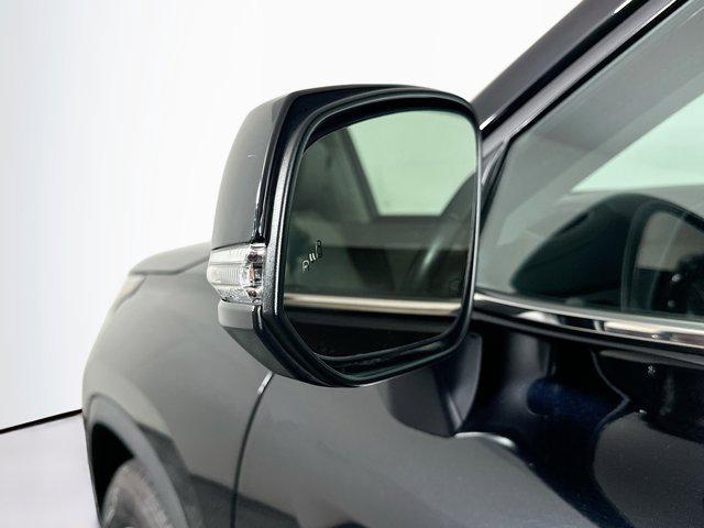 used 2023 Toyota Highlander car, priced at $35,997