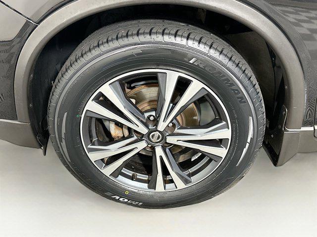 used 2020 Nissan Rogue car, priced at $15,996