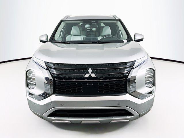 used 2024 Mitsubishi Outlander car, priced at $26,996