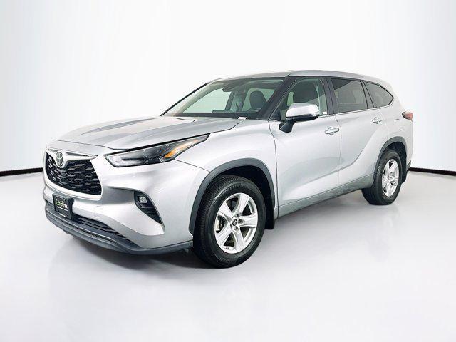 used 2024 Toyota Highlander car, priced at $37,497