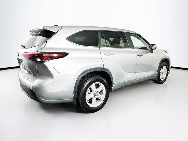 used 2024 Toyota Highlander car, priced at $37,497