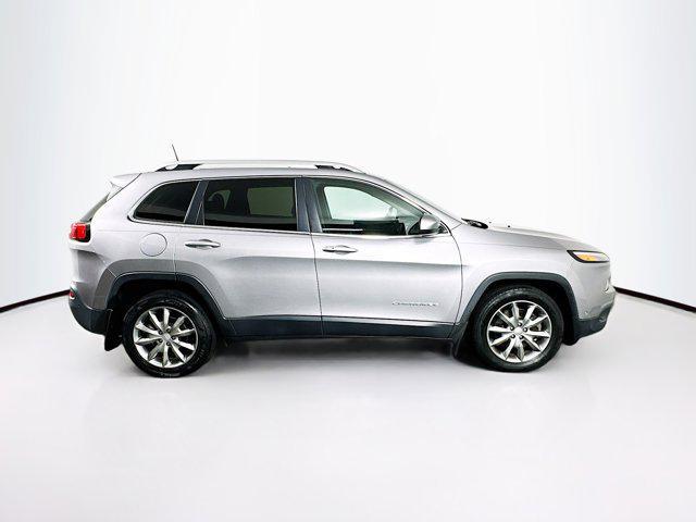 used 2018 Jeep Cherokee car, priced at $13,789