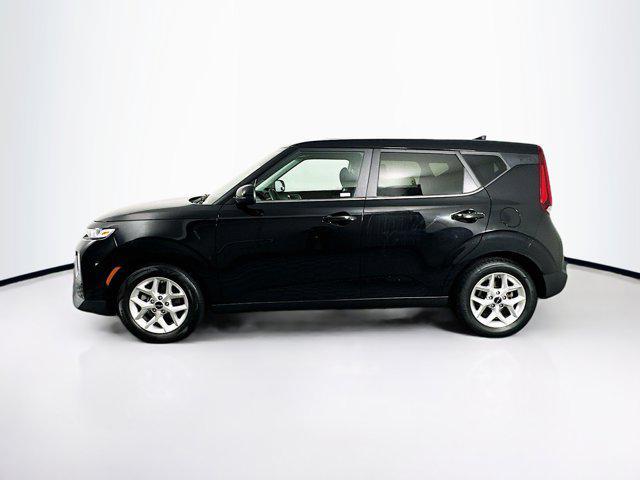 used 2022 Kia Soul car, priced at $14,399