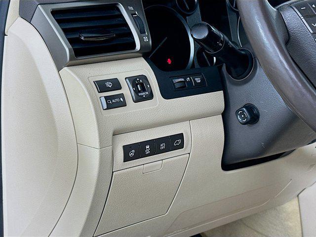 used 2015 Lexus LX 570 car, priced at $32,799