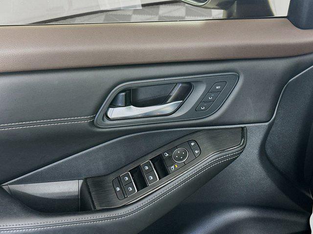used 2023 Nissan Rogue car, priced at $25,297