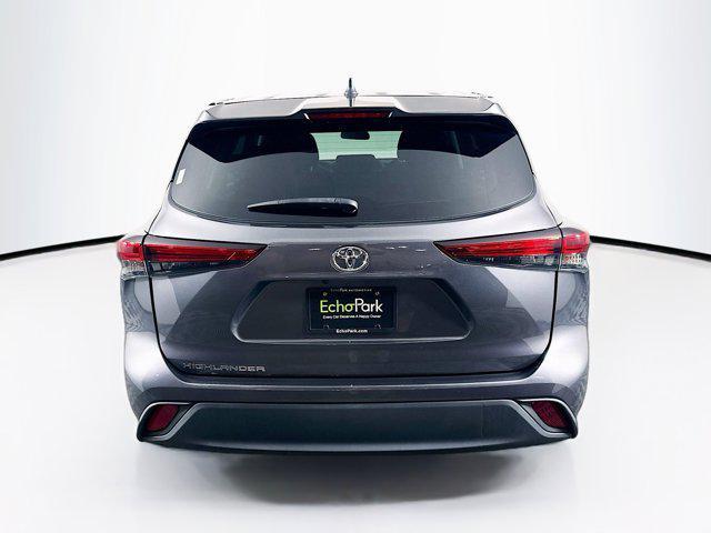 used 2021 Toyota Highlander car, priced at $28,298