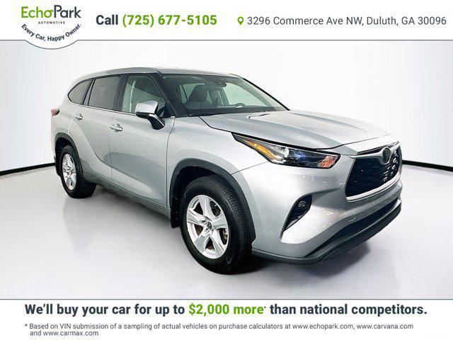 used 2024 Toyota Highlander car, priced at $35,999