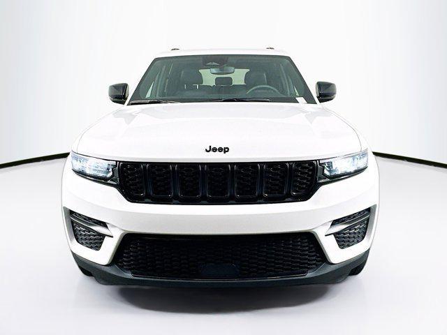 used 2023 Jeep Grand Cherokee car, priced at $28,997