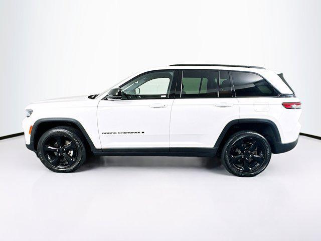 used 2023 Jeep Grand Cherokee car, priced at $28,997