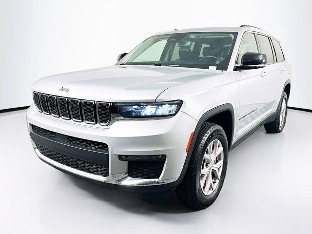 used 2022 Jeep Grand Cherokee L car, priced at $30,997