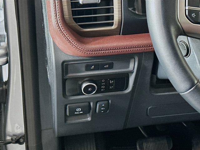 used 2023 Ford Expedition car, priced at $40,997
