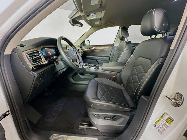 used 2024 Volkswagen Atlas car, priced at $32,997