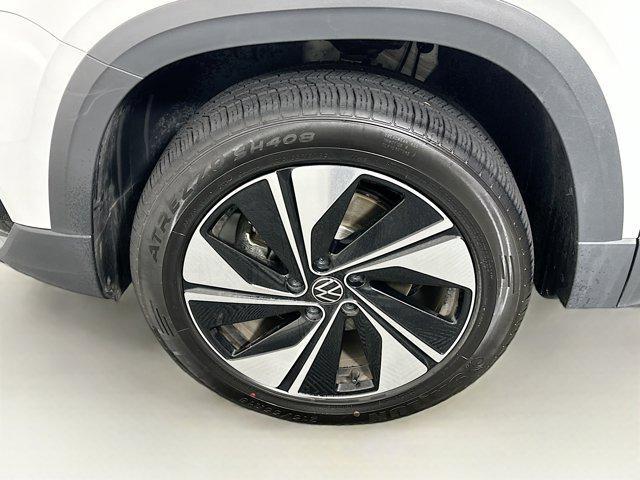 used 2024 Volkswagen Taos car, priced at $21,387
