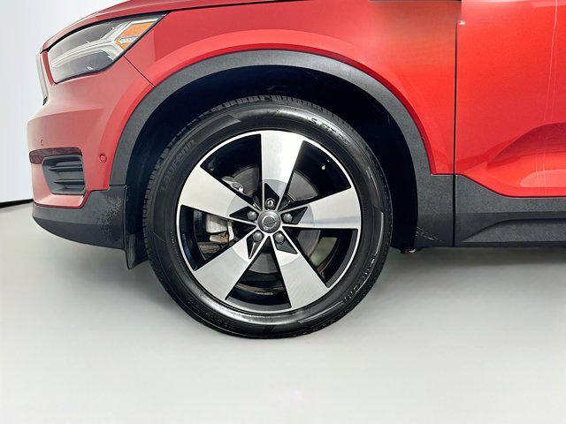 used 2019 Volvo XC40 car, priced at $19,599