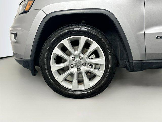 used 2017 Jeep Grand Cherokee car, priced at $15,999