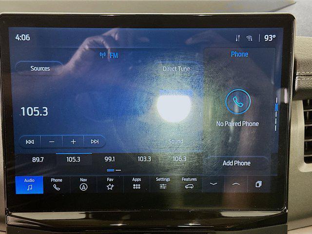used 2024 Ford Expedition car, priced at $45,297