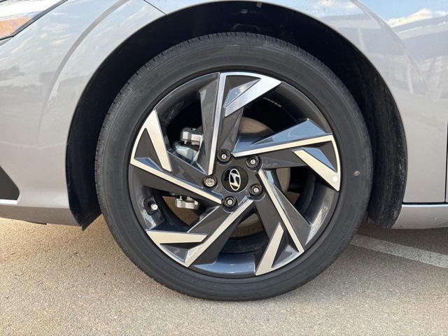 used 2025 Hyundai Elantra car, priced at $26,999