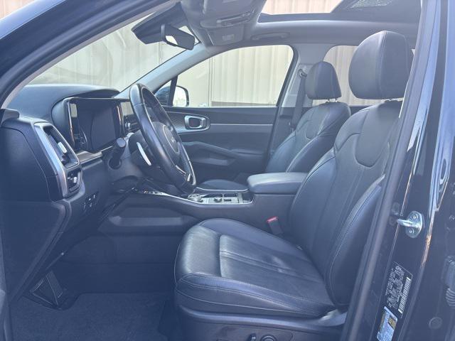 used 2022 Kia Sorento Hybrid car, priced at $29,999