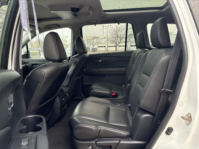 used 2021 Honda Pilot car, priced at $29,999