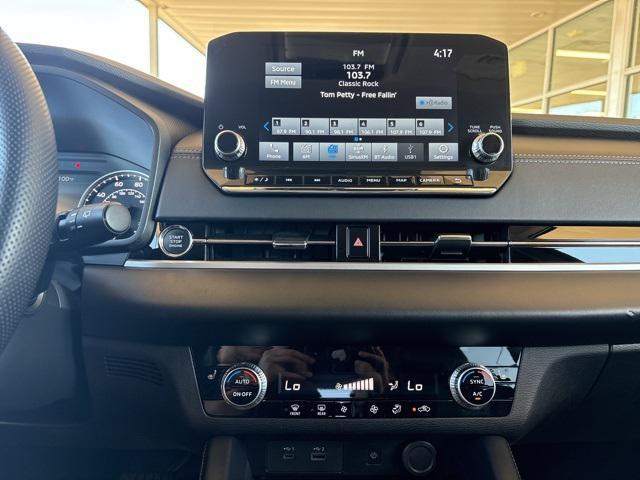 used 2024 Mitsubishi Outlander car, priced at $27,999