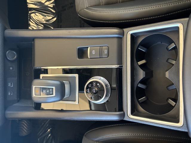 used 2024 Mitsubishi Outlander car, priced at $27,999