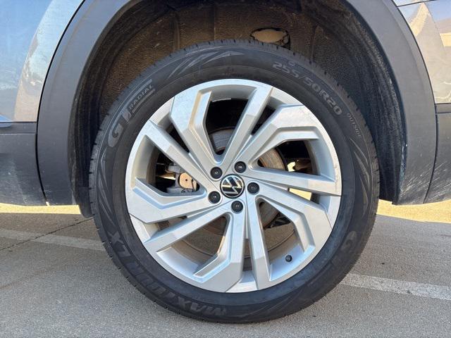 used 2021 Volkswagen Atlas car, priced at $24,999