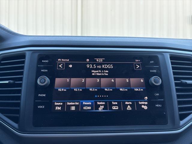 used 2021 Volkswagen Atlas car, priced at $24,999