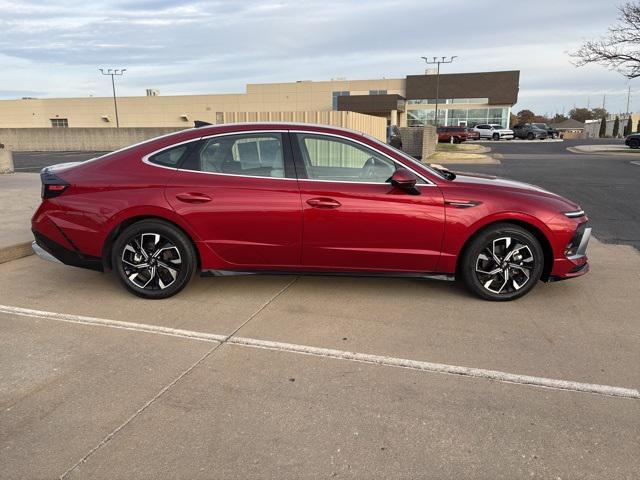 used 2025 Hyundai Sonata car, priced at $24,999