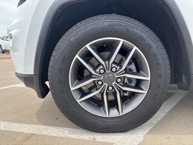 used 2020 Jeep Grand Cherokee car, priced at $23,499
