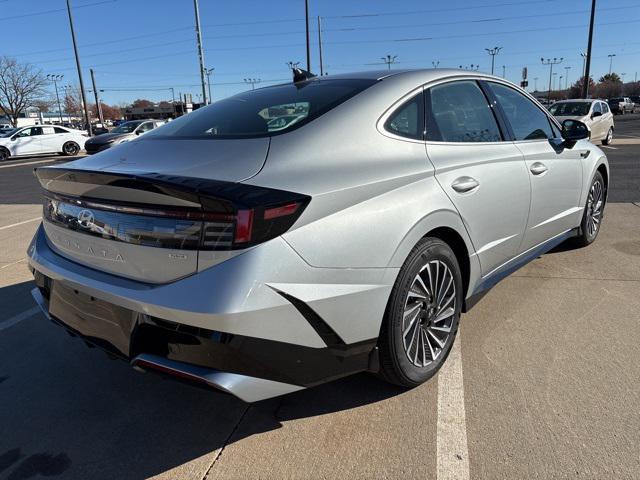 used 2024 Hyundai Sonata Hybrid car, priced at $31,999