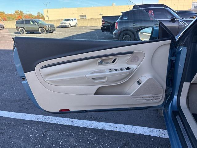 used 2009 Volkswagen Eos car, priced at $7,999