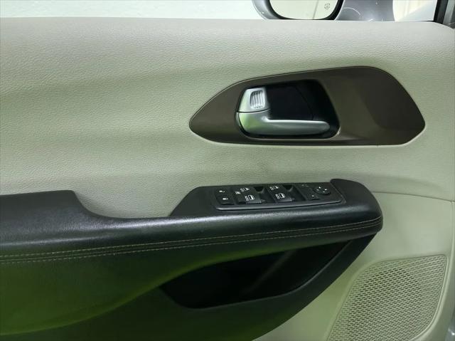 used 2018 Chrysler Pacifica car, priced at $15,988