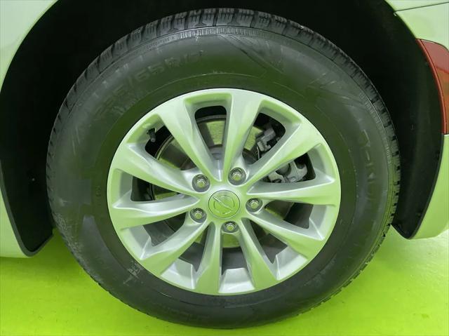 used 2018 Chrysler Pacifica car, priced at $15,988