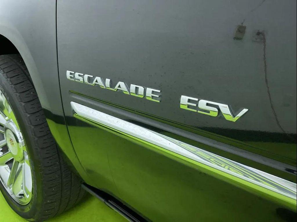 used 2013 Cadillac Escalade ESV car, priced at $18,988