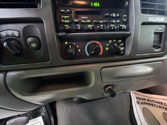 used 2000 Ford Excursion car, priced at $4,988