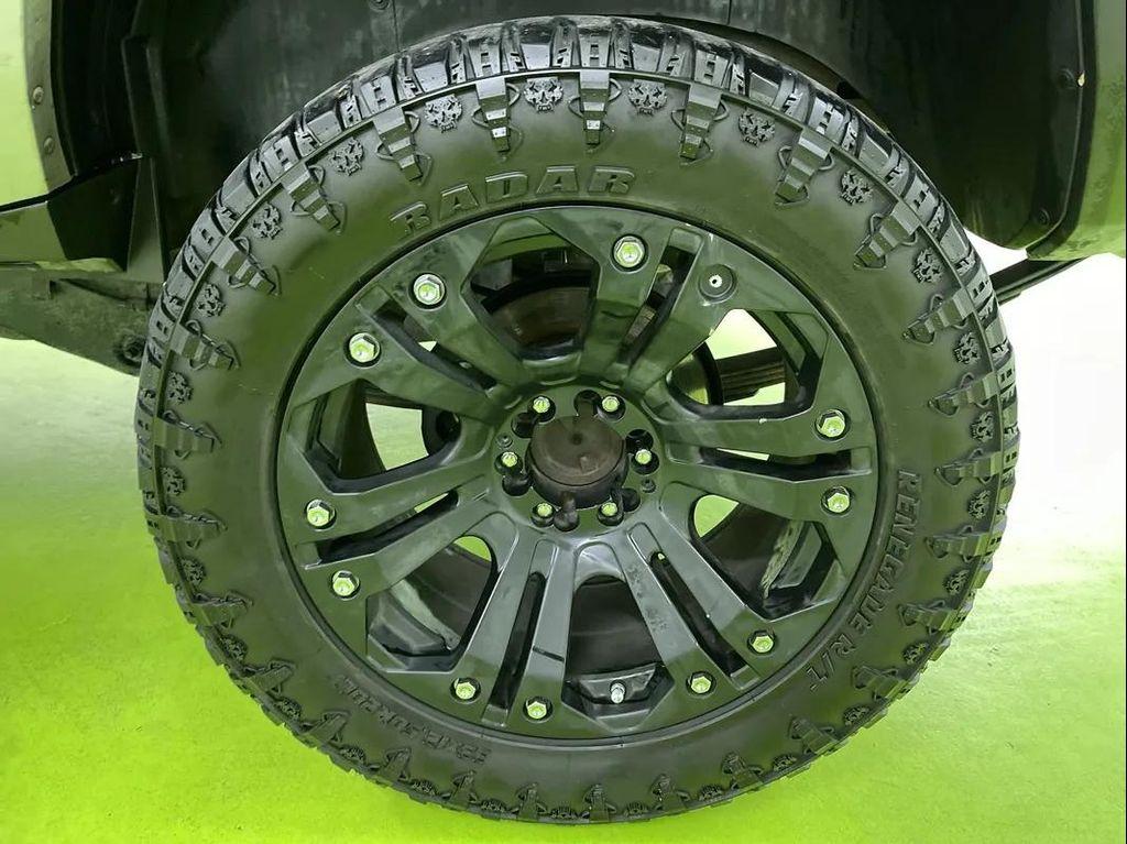 used 2006 Hummer H3 car, priced at $3,988