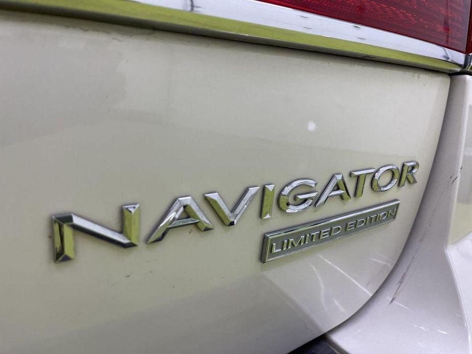 used 2008 Lincoln Navigator car